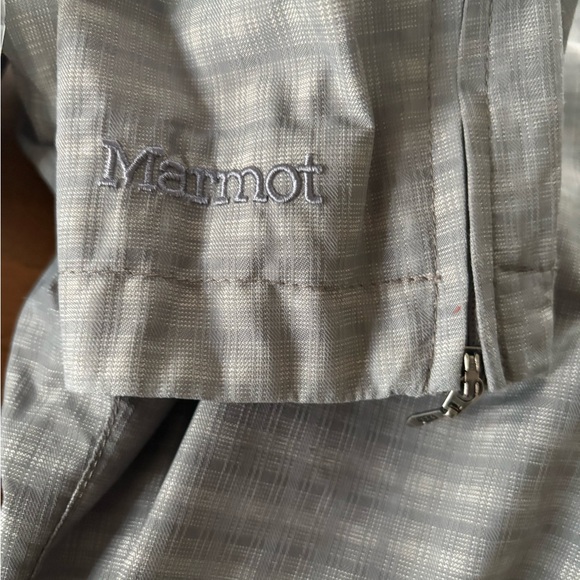 Marmot Women's Gray Rain/ waterproof Membrain utility jacket - Picture 13 of 13